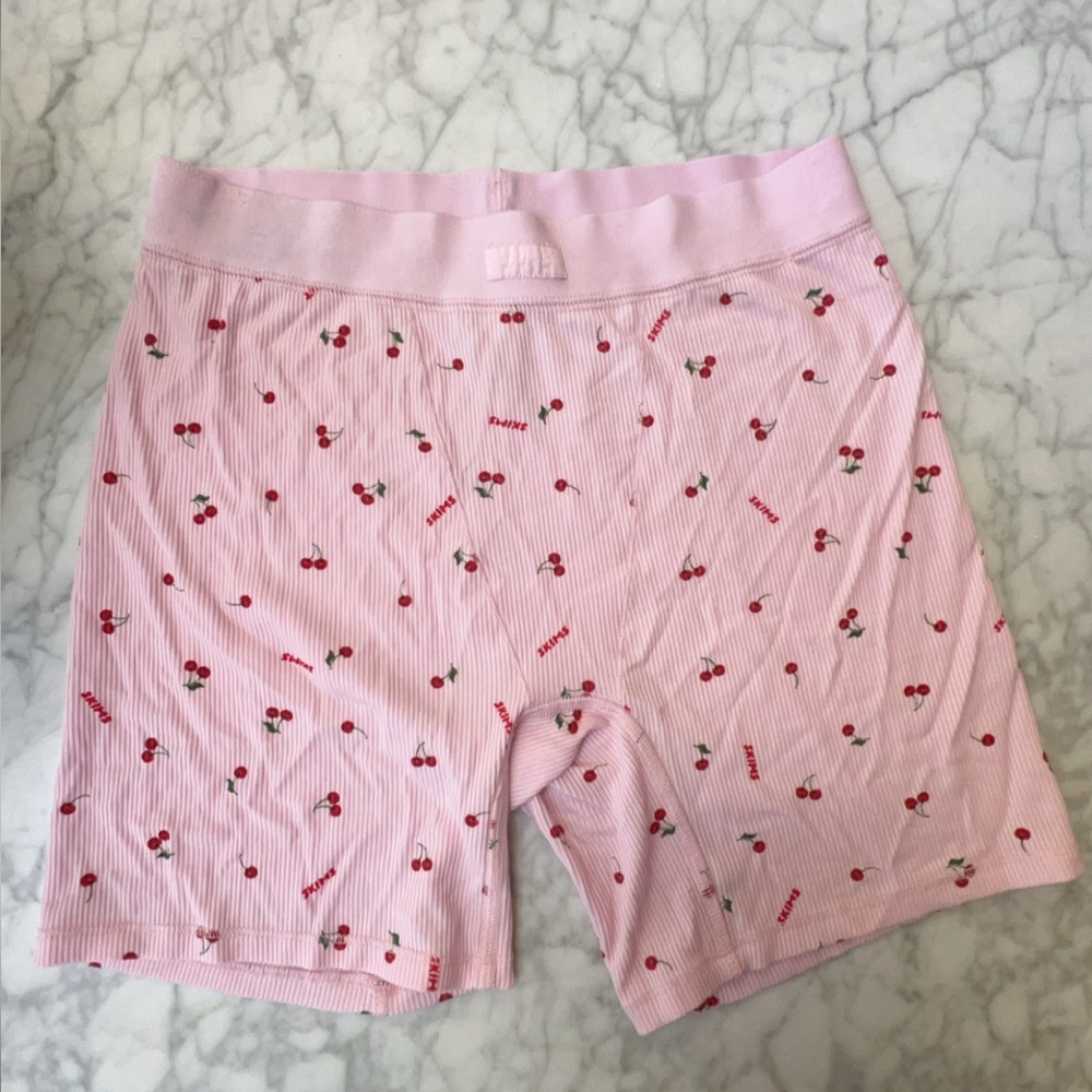 Skims soft lounge cherry boxers